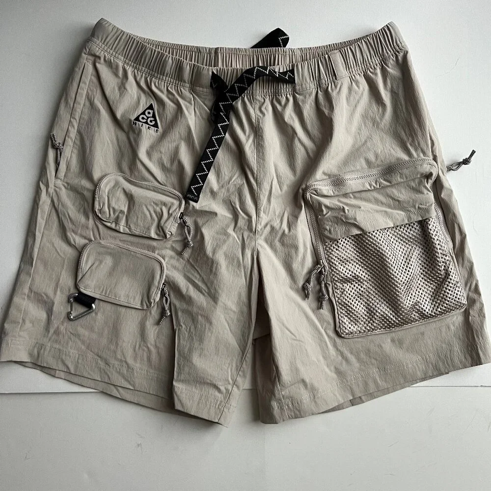 Vintage Nike ACG Hiking Shorts (CK7845-223) - Beige - Size L (NWT) - Picture 1 of 9